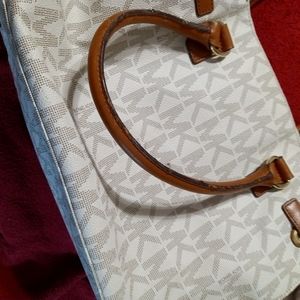 Mk purse